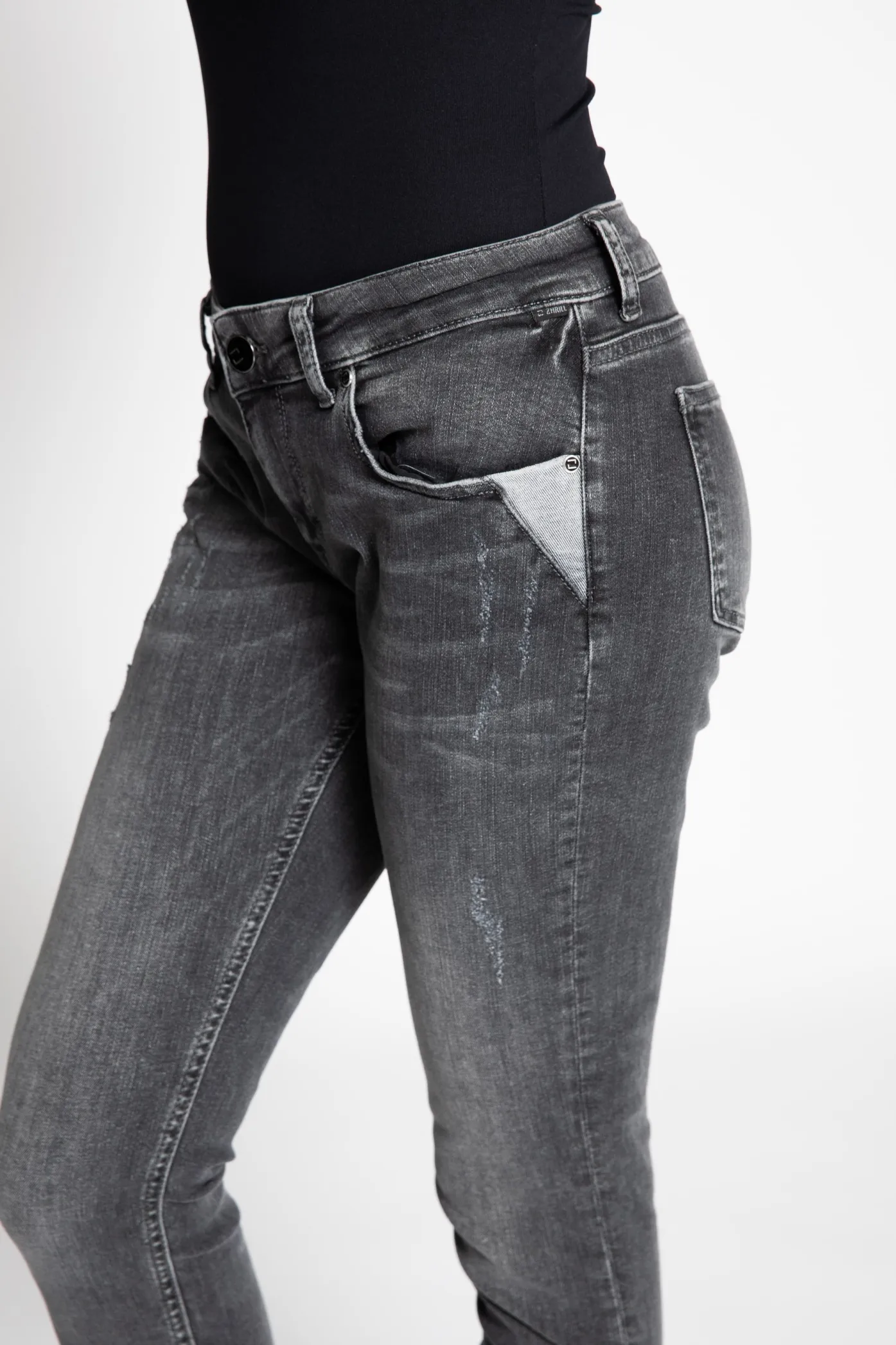 Damen Zhrill Jeans*NOVA