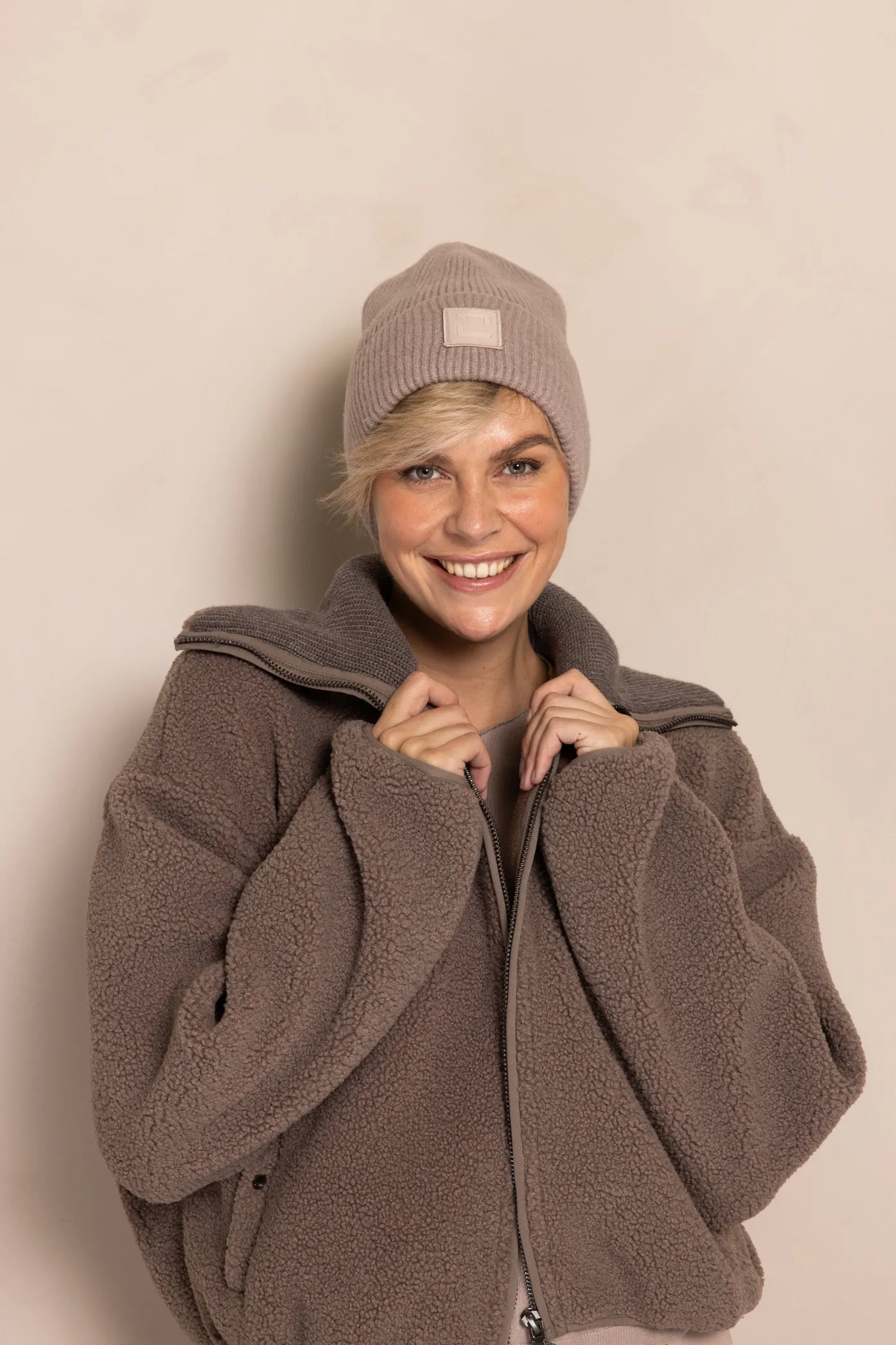 Zhrill Mützen*ZHRADJA